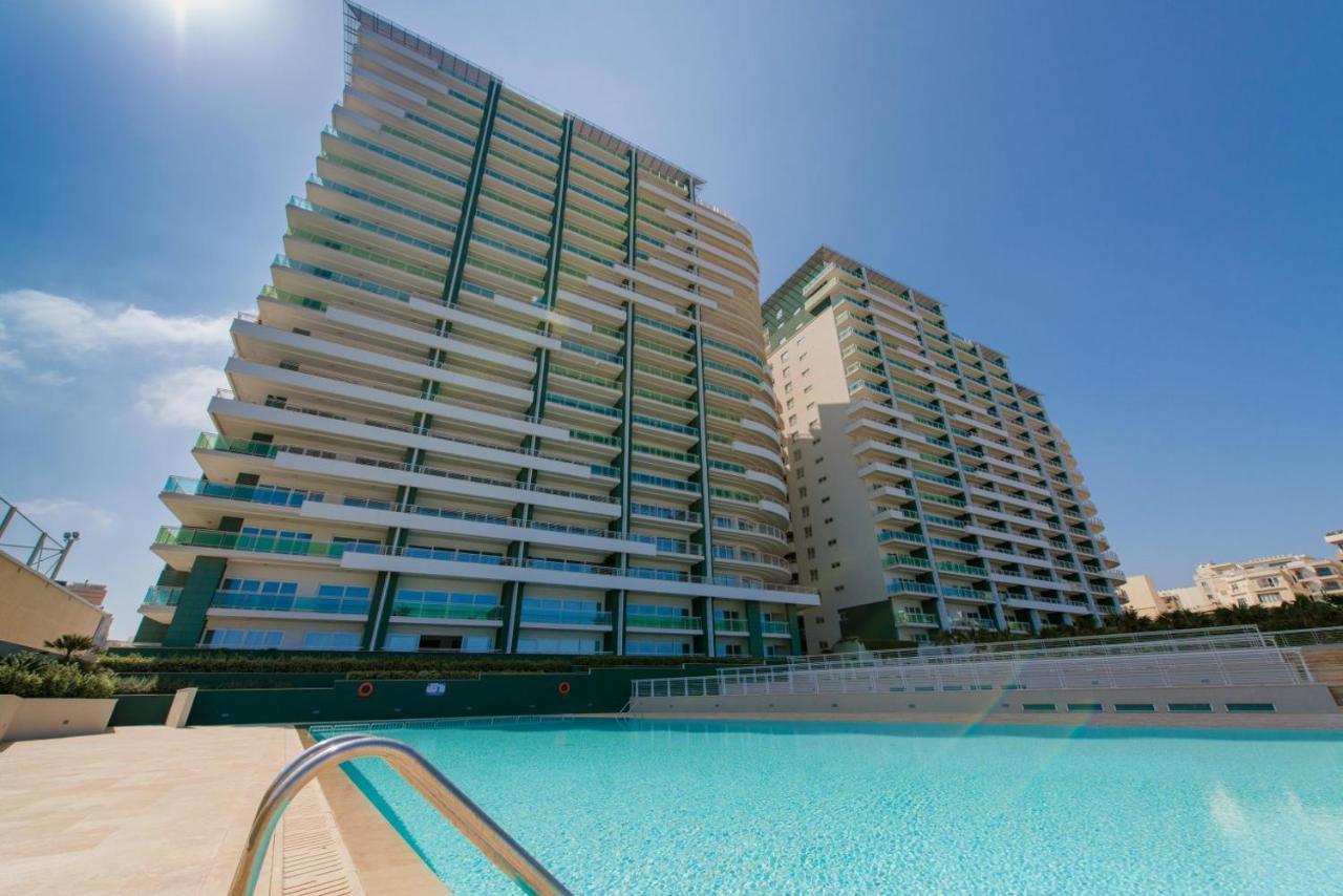 Apartment With Pool สลีมา ภายนอก รูปภาพ
